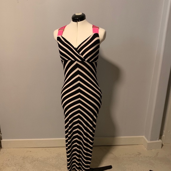 Ted Baker London Dresses & Skirts - Ted Baker London bodycon maxi, black/pink, Sz 4